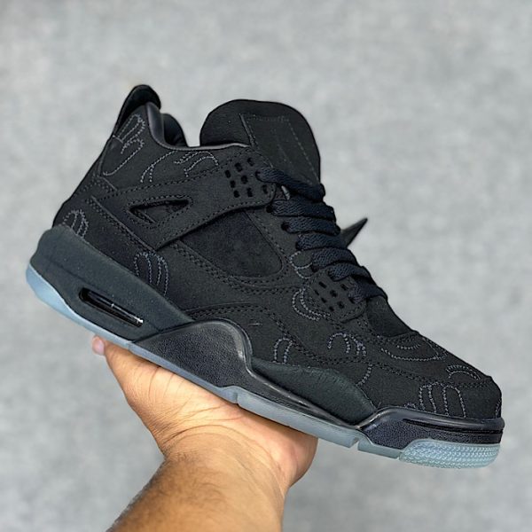 جردن ۴ کاز مشکی