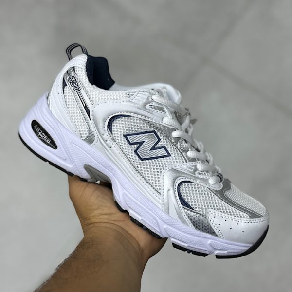 نیوبالانس ۵۳۰ سفیدسرمه ای