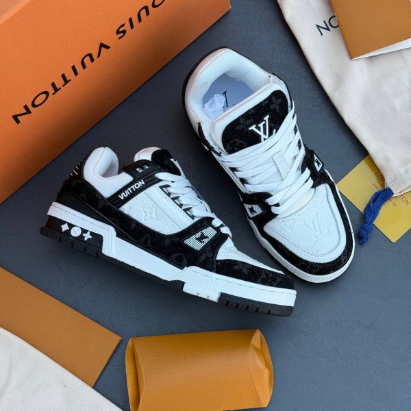 Louis Vuitton لویی ویتون مشکی و سفید