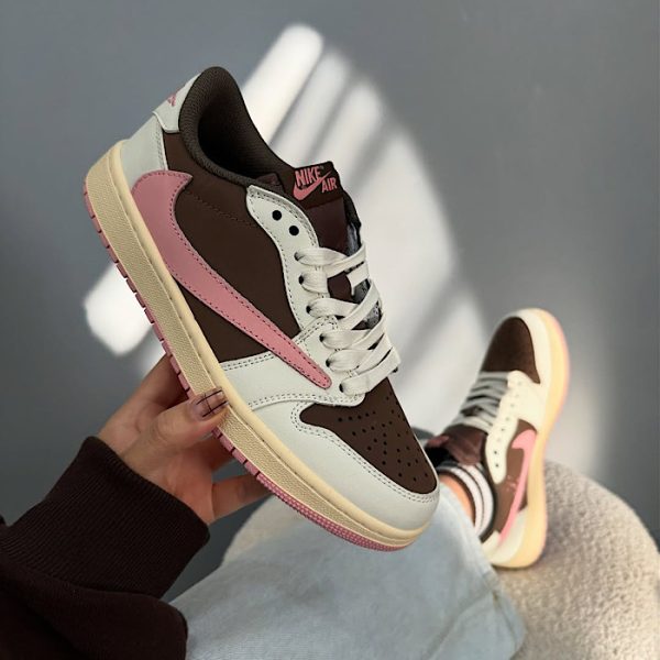 کفش نایک ایر جردن تراویس اسکات – Nike Air Jordan Travis Scott