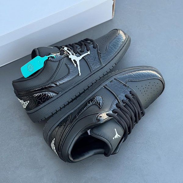 نایک ایر جردن ۱ بدون ساق ورنی تمام مشکی پوست ماری