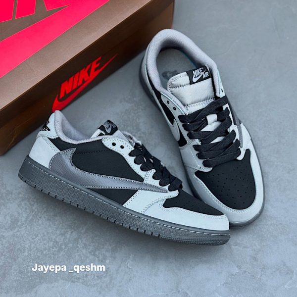 نایک ایر جردن 1 لو تراویس اسکات (Nike Air Jordan 1 Low Travis Scott)
