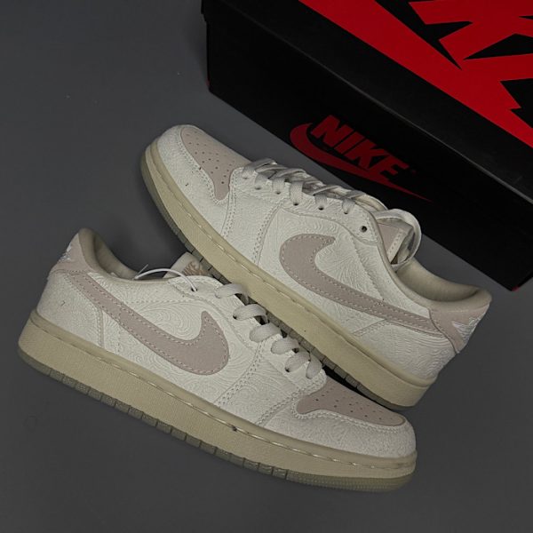 نایک ایر جردن 1 ساق کوتاه کریس پاول