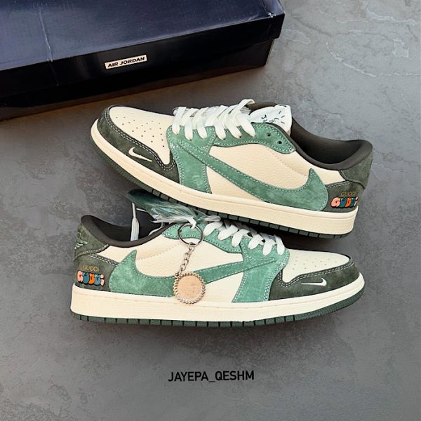 نایک ایر جردن ۱ لو تراویس اسکات گوچی