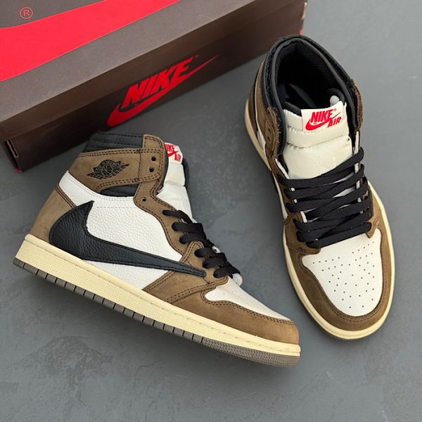 نایک ایرجردن ۱ ساقدار تراویس اسکات موکا