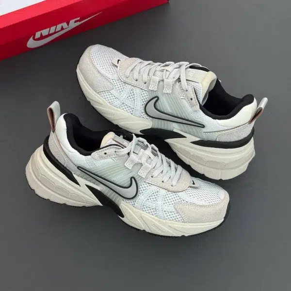کتونى نایک سفید نقره ای   Nike V2K Run Summit White/Silver