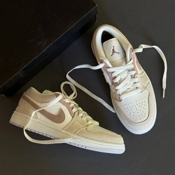 Air Jordan 1 Low SE 'Legend Light Maroon کتونی جردن کرم