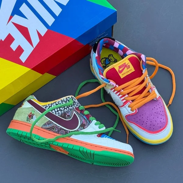 کفش نایک اس بی دانک وات د پاول | Nike SB Dunk what the paul