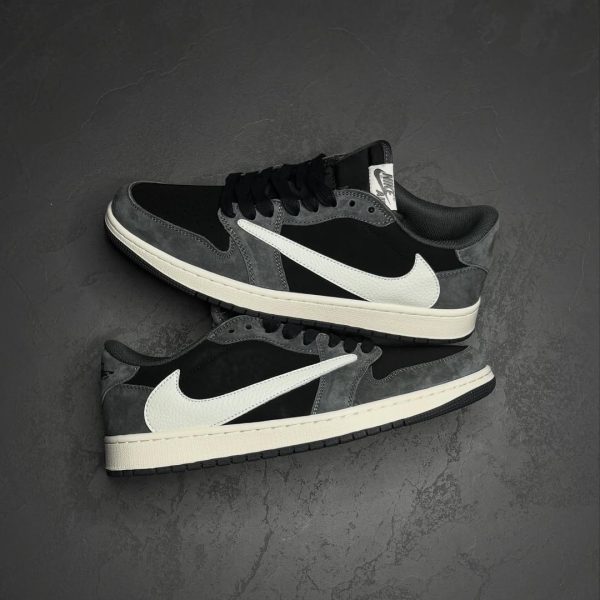 NIKE AIR JORDAN 1 LOW TRAVIS SCOTT SUED