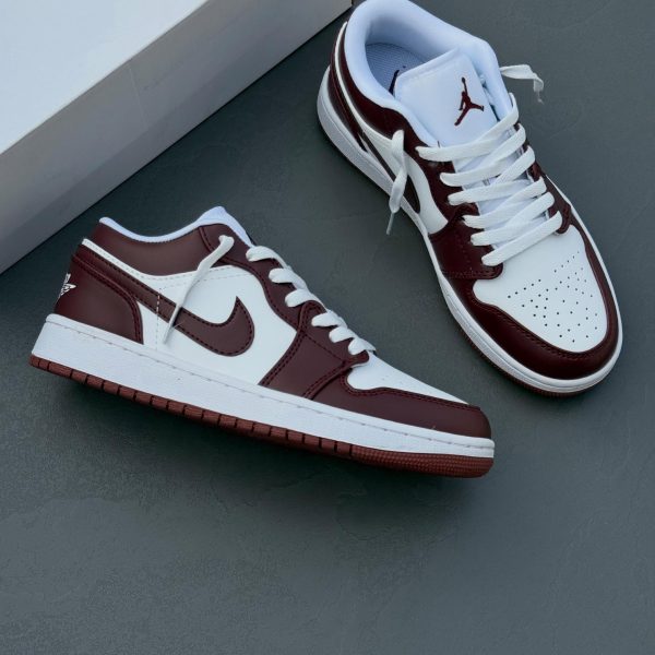 Nike Air Jordan 1 Low نایک ایر جردن وان لو عنابی سفید